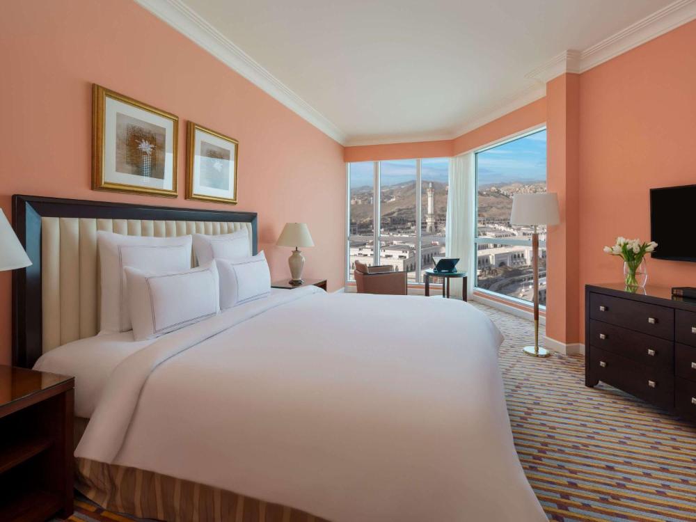 Residential Suite King Bed No View